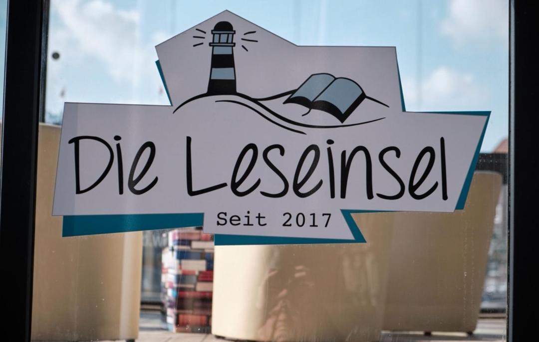 Hausboot Die Leseinsel 엠덴 외부 사진